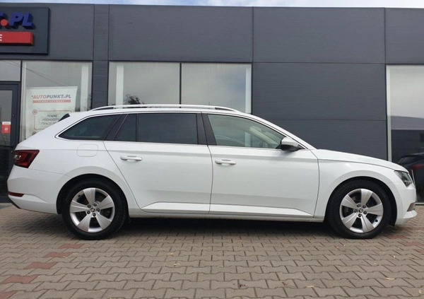 Skoda Superb cena 99900 przebieg: 110637, rok produkcji 2019 z Warszawa małe 466